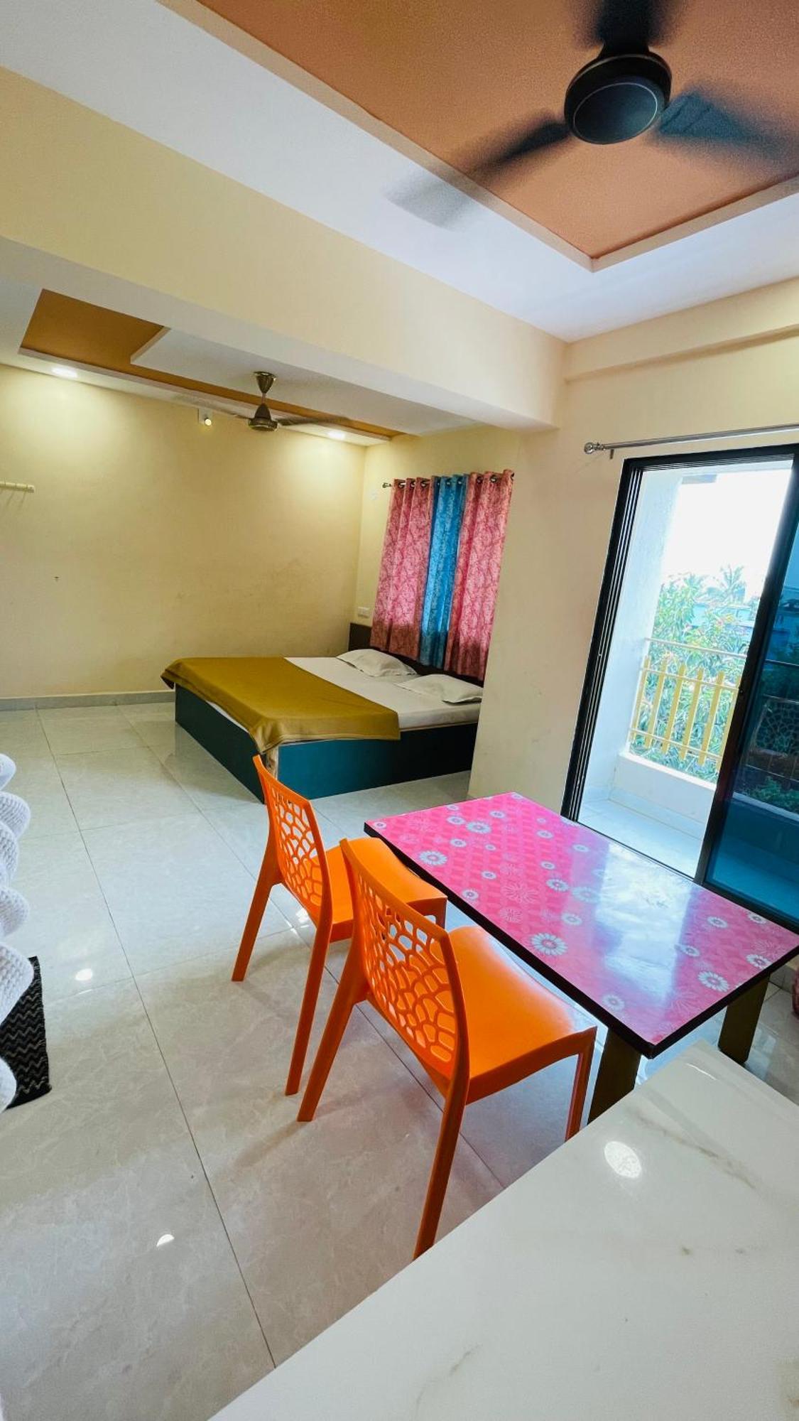 فندق Devka House دامان المظهر الخارجي الصورة